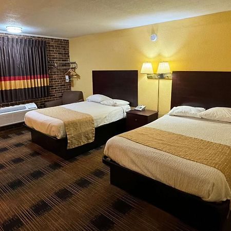 Travelodge By Wyndham Airport Platte City Екстериор снимка