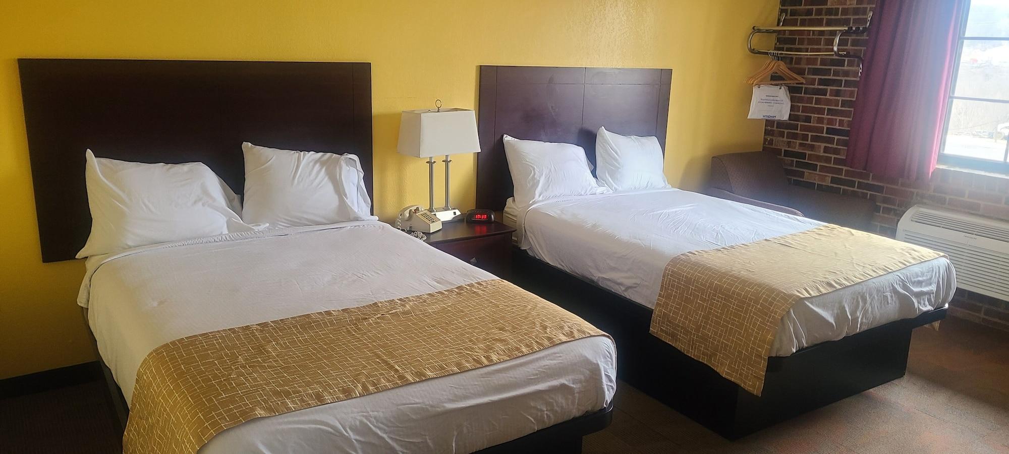 Travelodge By Wyndham Airport Platte City Екстериор снимка