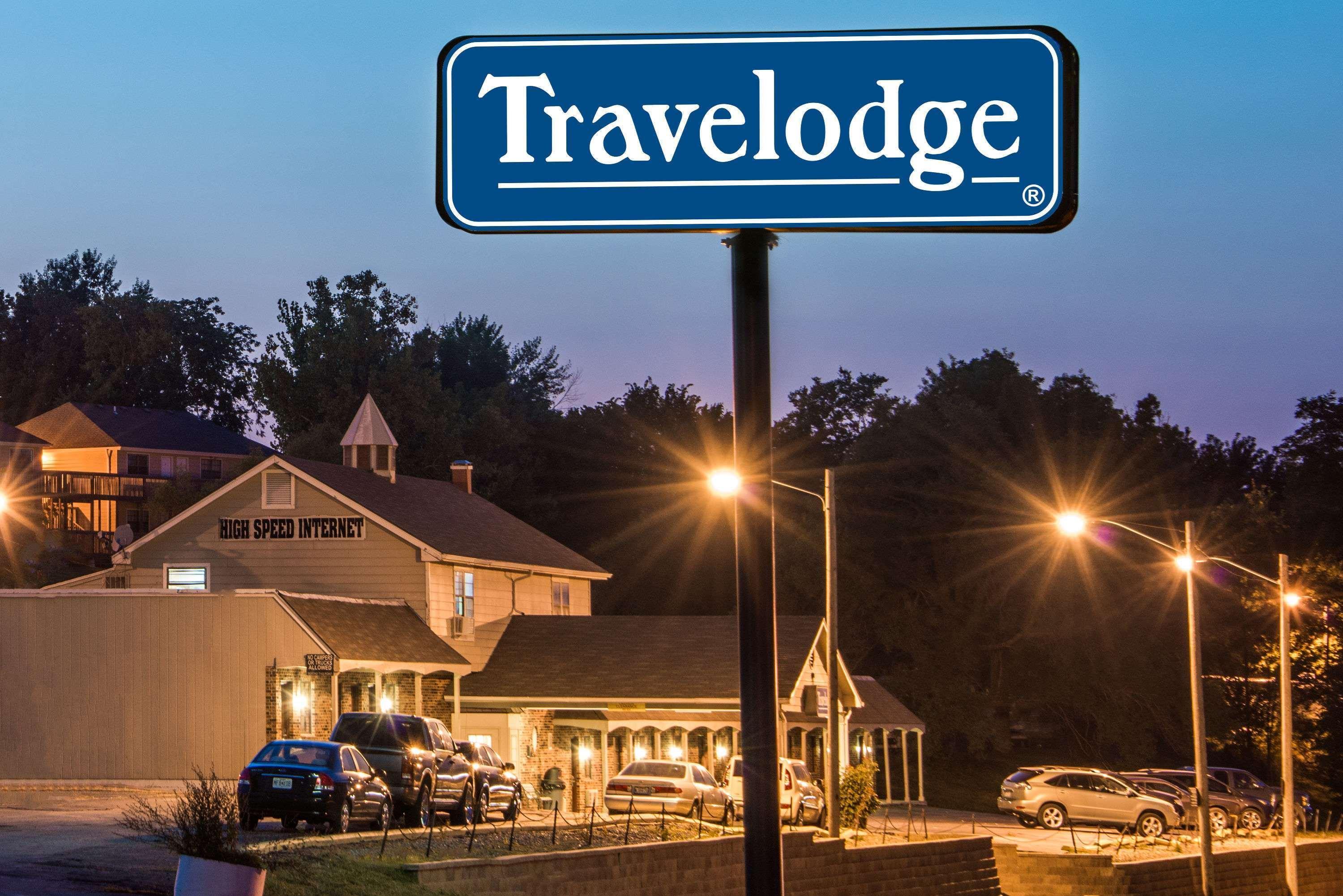 Travelodge By Wyndham Airport Platte City Екстериор снимка