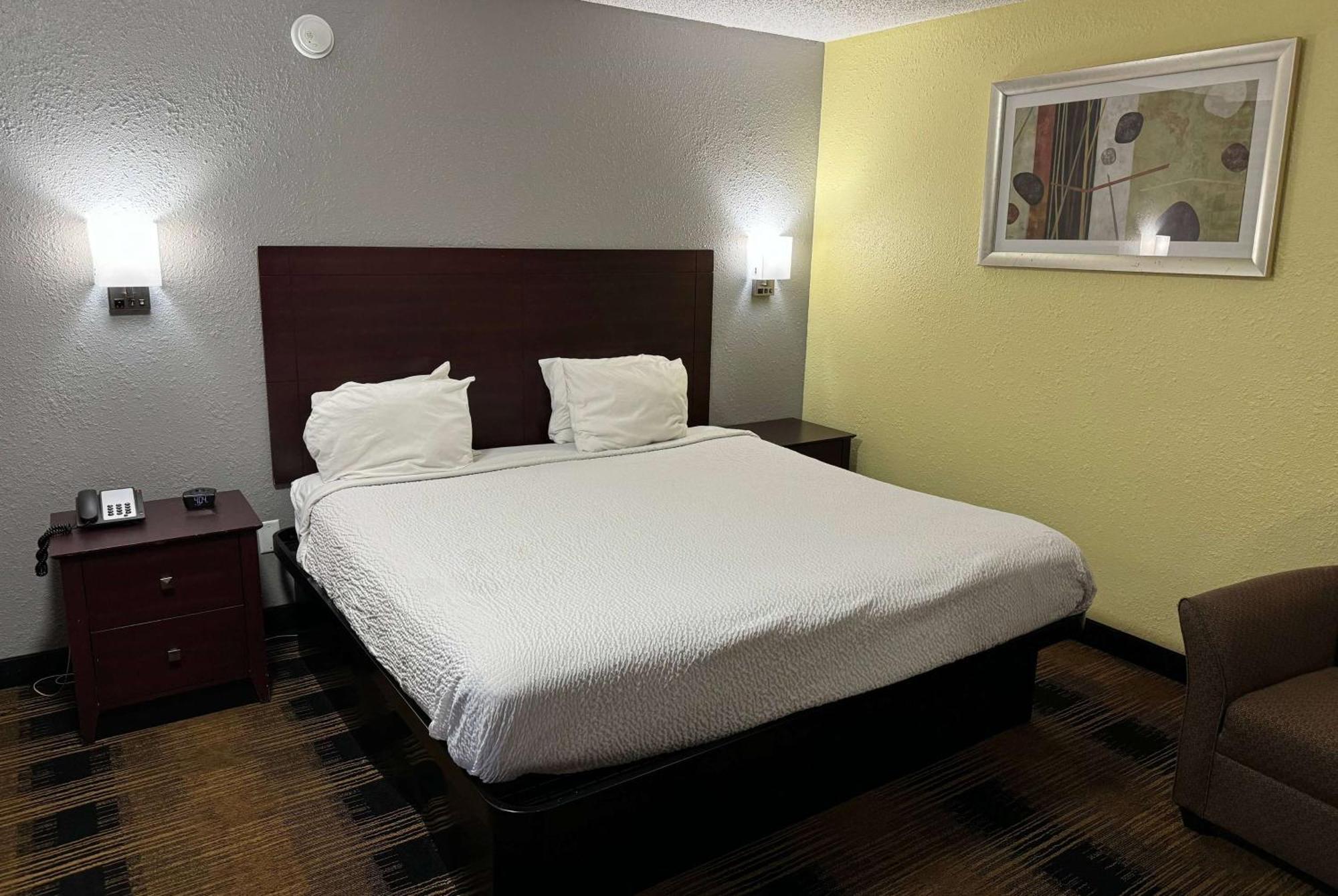 Travelodge By Wyndham Airport Platte City Екстериор снимка